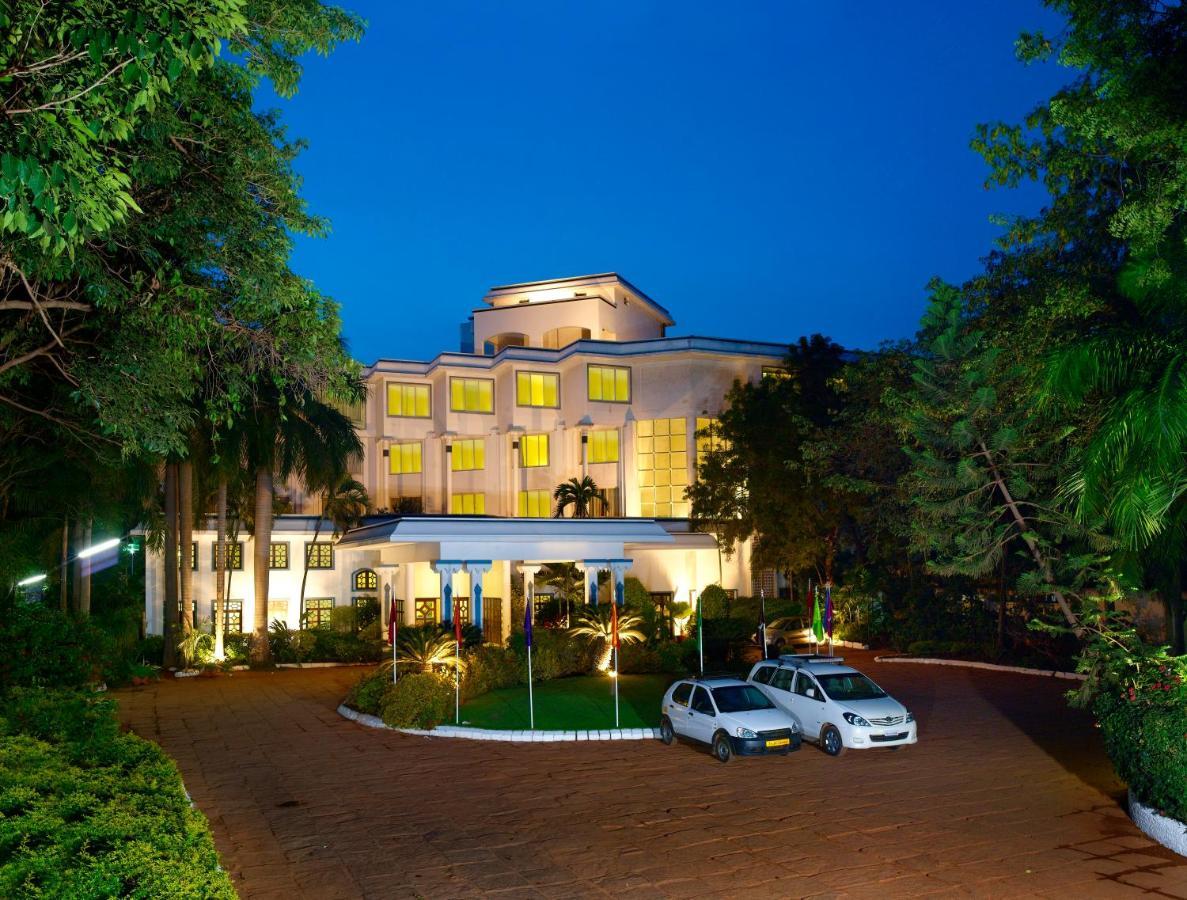 Sangam Hotel, Thanjavur Extérieur photo